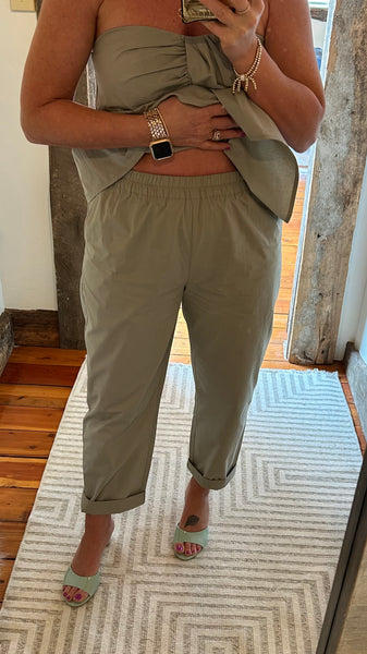Freya Pant
