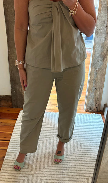 Freya Pant