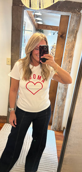 Amour Tourist Tee - The Green Shelf Boutique