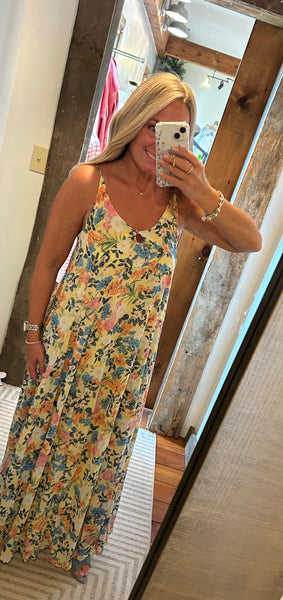 Leslie Floral Open Back Maxi Dress