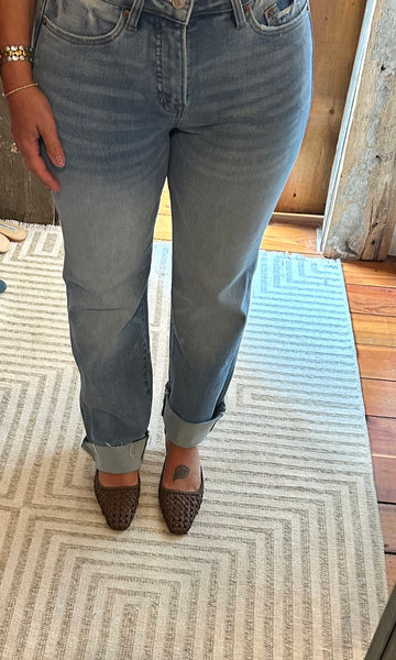 HR Straight Leg with Cuffed Hem