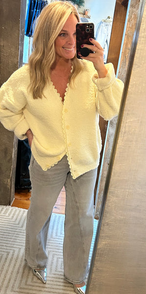 Scallop Trim Fluffy Knit Cardigan