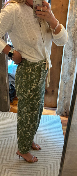 Floral Printed Straight Leg pant