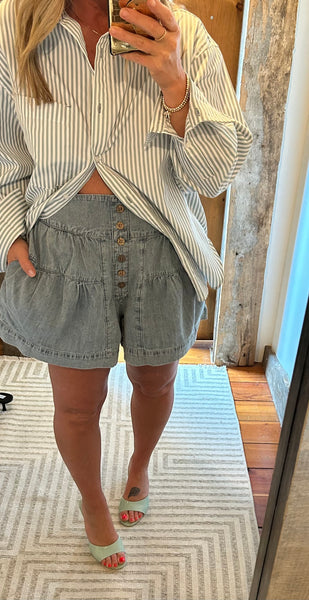 Tiered Button Down Denim Short