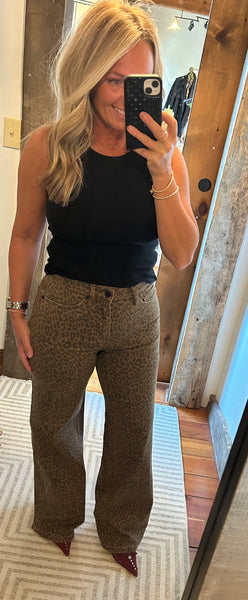 HR Leopard Jean